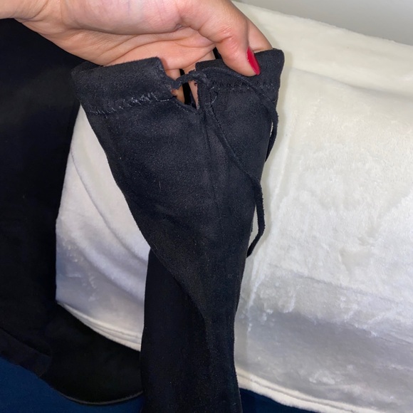 Knee high boots - Picture 2 of 4